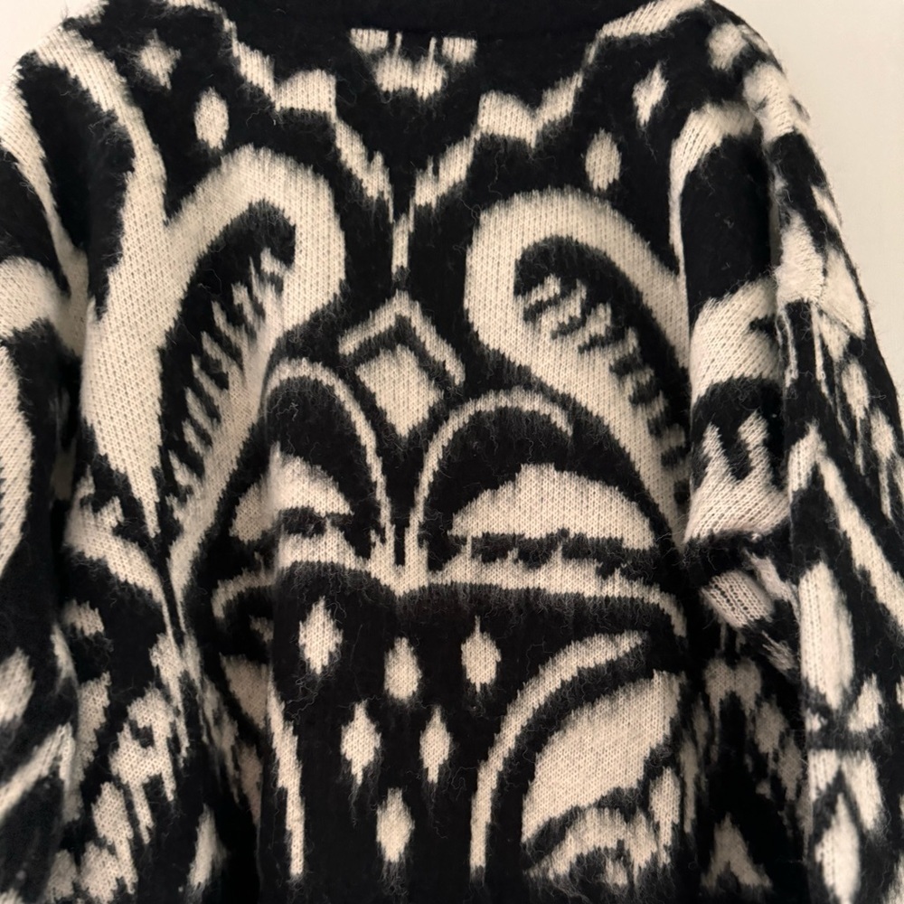 FARM Rio Pineapple Ikat Knit Sweater - Picture 7 of 16